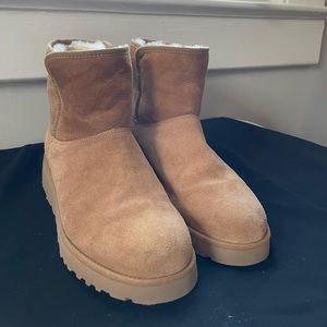 Platform UGG Boots - tan